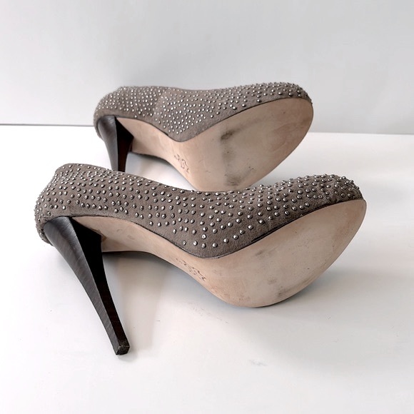 Dolce Vita Suede Studded Stiletto Platform Pumps, Gray, size 6 - Picture 11 of 13